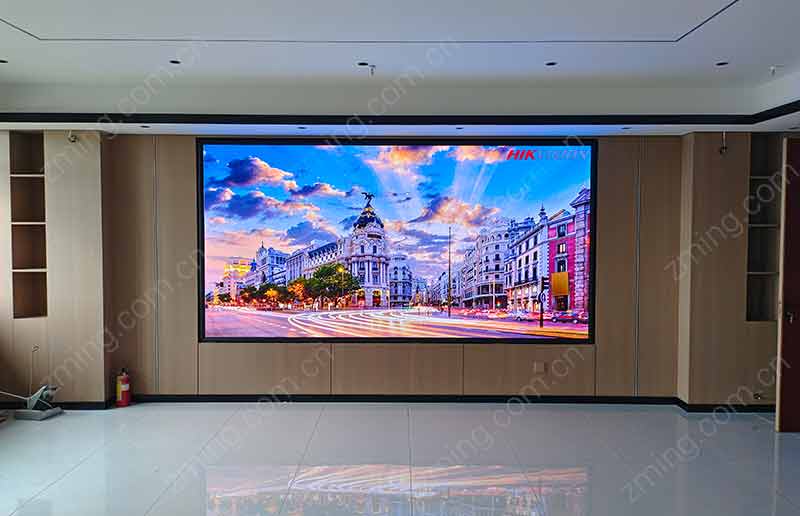 长沙铁路职业技术学校会议室LED显示屏安装